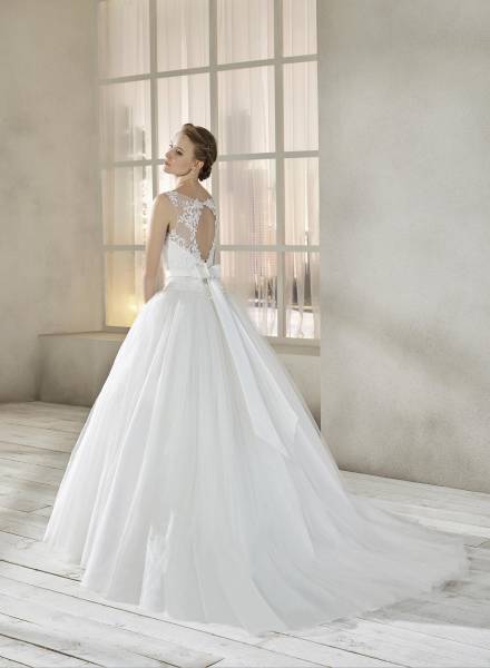 trouver une robe de mariée princesse proche de Yvetot